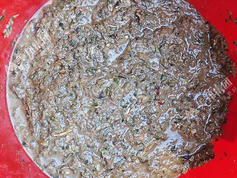 美邦帶式壓榨機(jī)在飯菜渣、餐廚垃圾脫水處理中的應(yīng)用